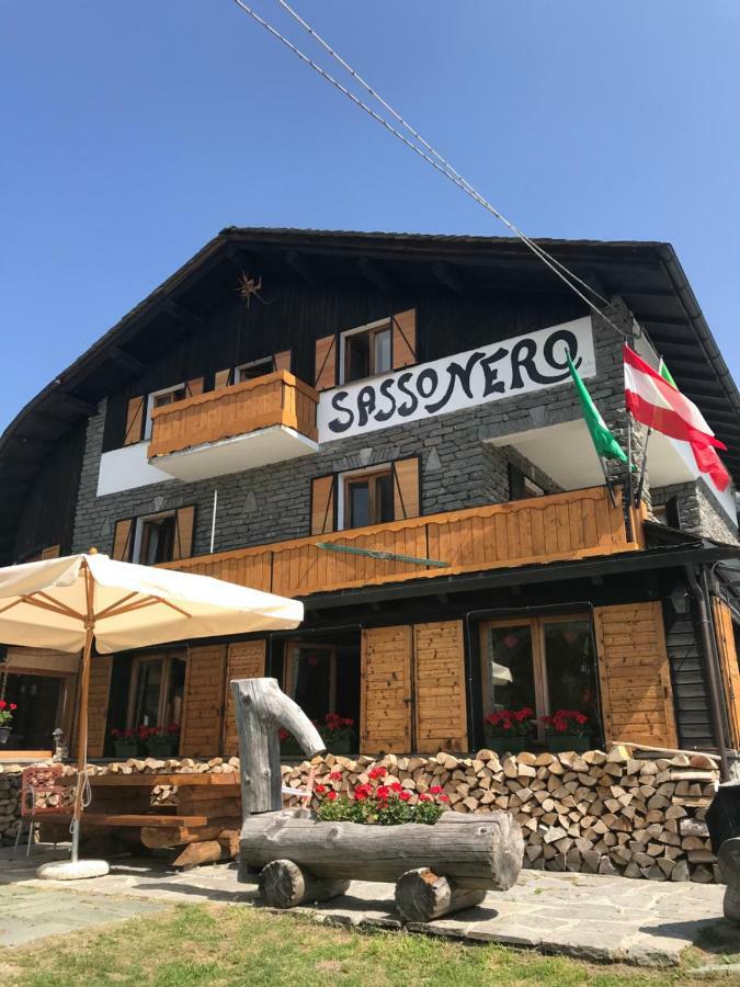 ホテル Sasso Nero キエーザ・イン・ヴァルマレンコ エクステリア 写真